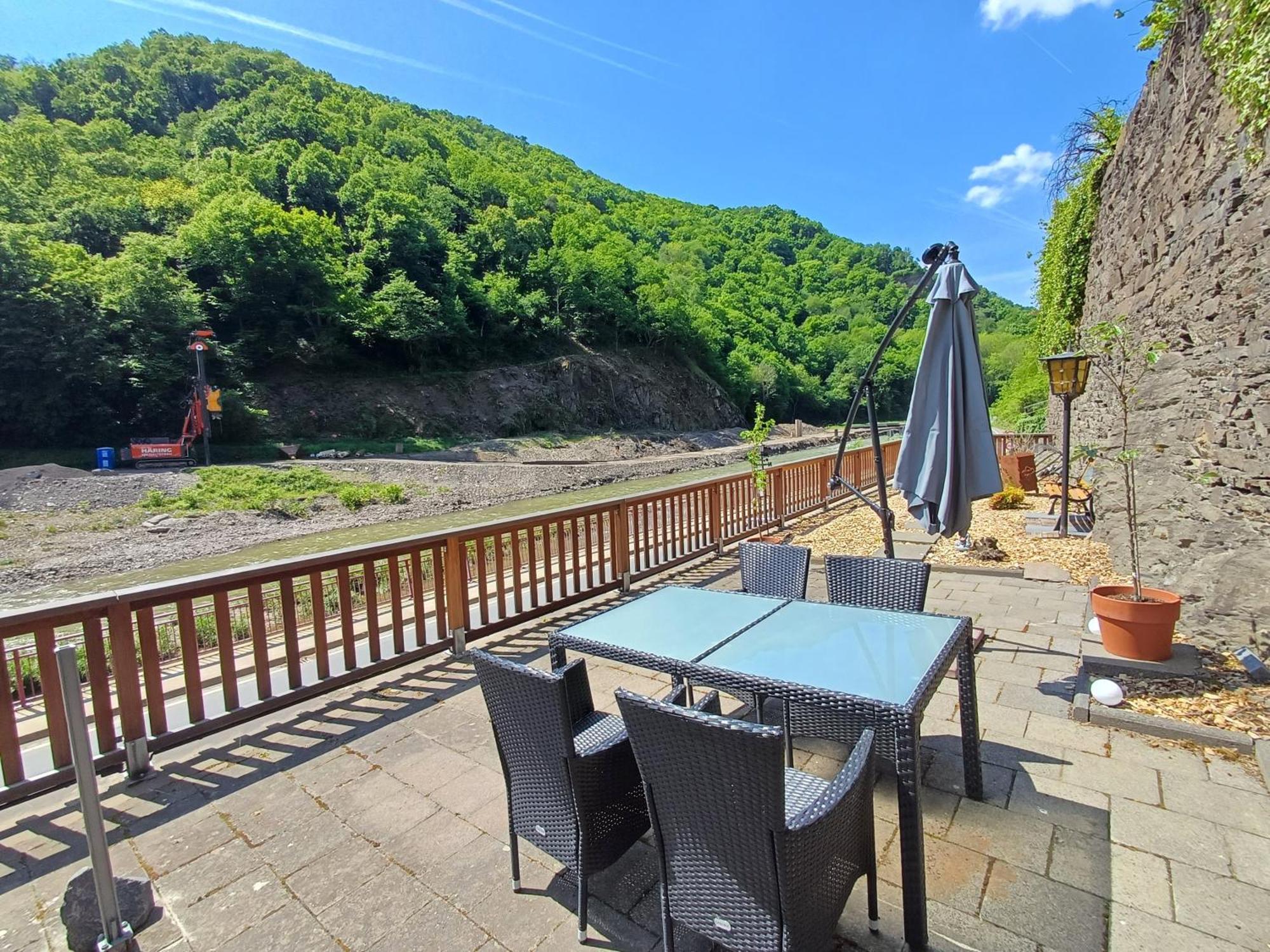 Ferienapartment Zur Bunten Kuh Walporzheim Bad Neuenahr-Ahrweiler Exterior foto
